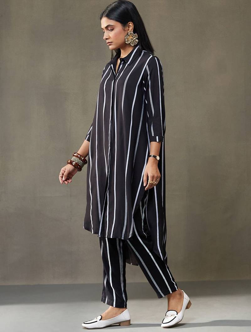 women printed smart office kurta with trousers