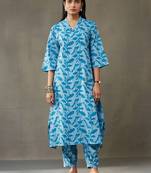 women floral printed cotton work kurta with pyjamas