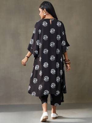 women floral printed smart office kurta with trousers 5