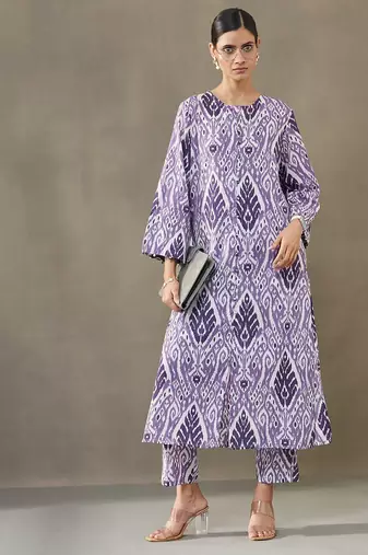 women ethnic motifs printed cotton smart office kurta with trousers