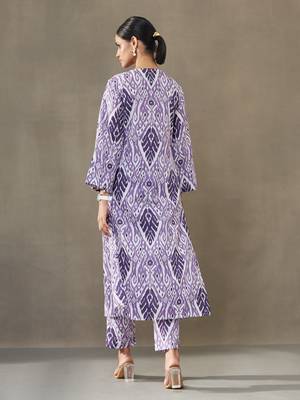 women ethnic motifs printed cotton smart office kurta with trousers 4