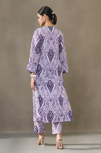 women ethnic motifs printed cotton smart office kurta with trousers