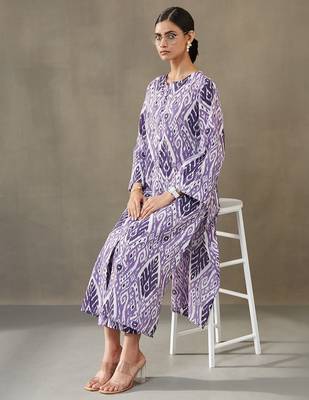women ethnic motifs printed cotton smart office kurta with trousers 5