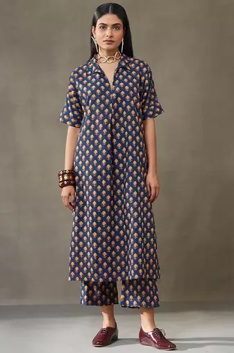 women ethnic motifs printed cotton smart office kurta with trousers