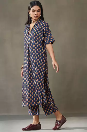women ethnic motifs printed cotton smart office kurta with trousers
