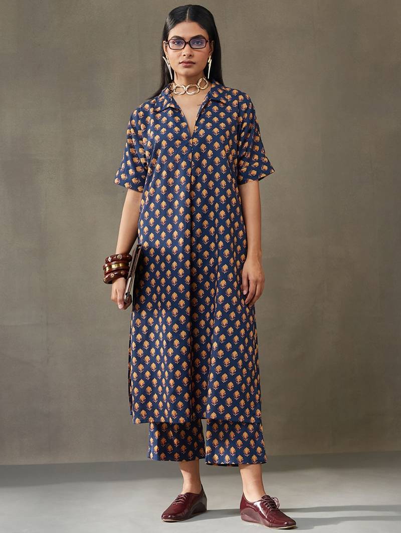 women ethnic motifs printed cotton smart office kurta with trousers