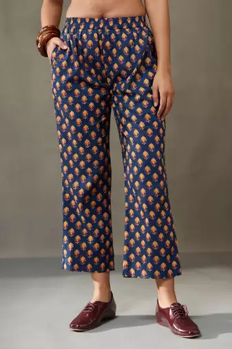women ethnic motifs printed cotton smart office kurta with trousers