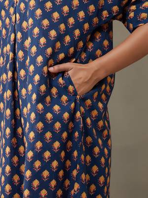 women ethnic motifs printed cotton smart office kurta with trousers 7