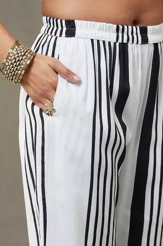women printed smart office kurta with trousers