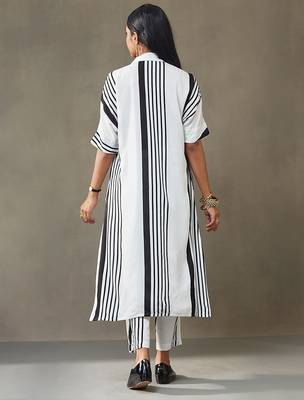 women printed smart office kurta with trousers 4
