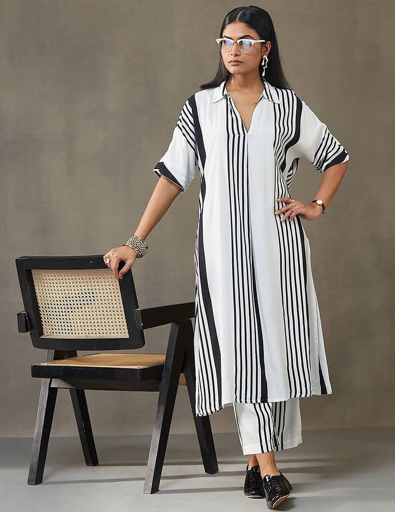 women printed smart office kurta with trousers