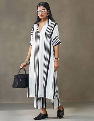 women printed smart office kurta with trousers 6