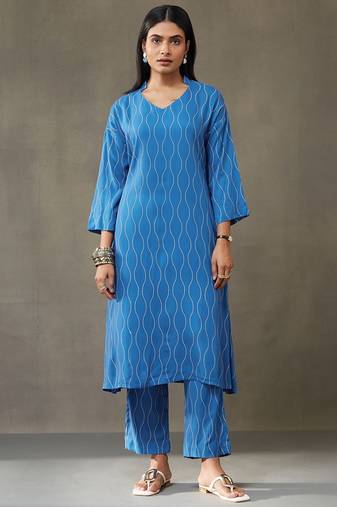women printed smart office kurta with trousers