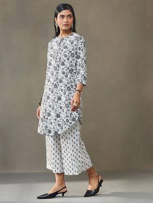 women floral printed cotton work tailored-fit kurti with palazzos 3