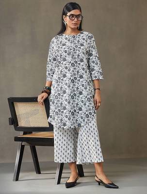 women floral printed cotton work tailored-fit kurti with palazzos 5