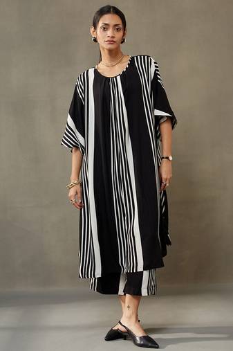 women printed smart office kurta with trousers