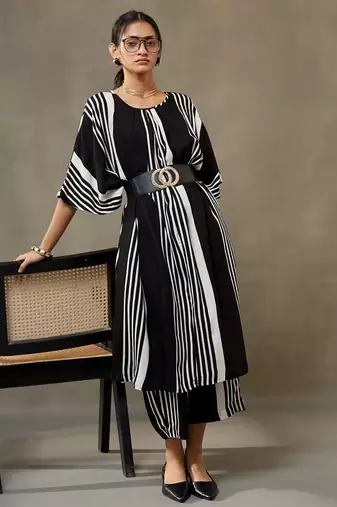 women printed smart office kurta with trousers