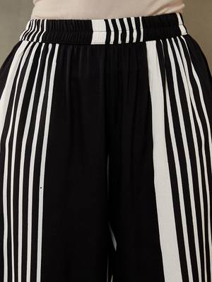 women printed smart office kurta with trousers 7