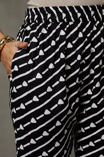 women printed smart office kurta with trousers