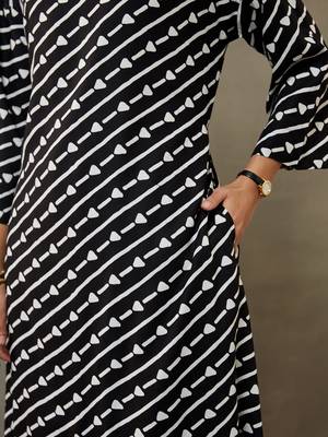 women printed smart office kurta with trousers 7