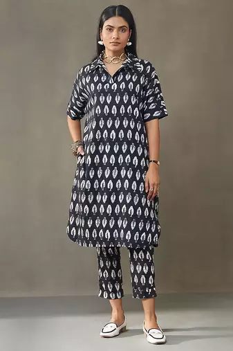 women ethnic motifs printed cotton smart office kurta with trousers
