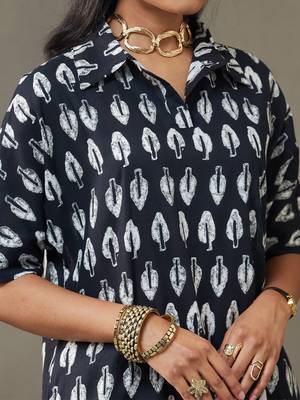 women ethnic motifs printed cotton smart office kurta with trousers 2