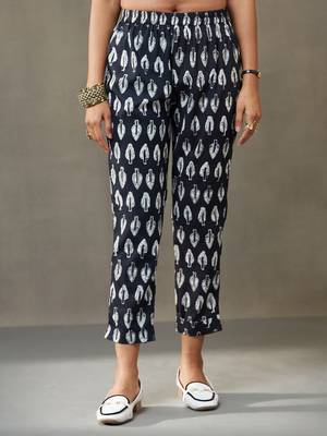 women ethnic motifs printed cotton smart office kurta with trousers 6