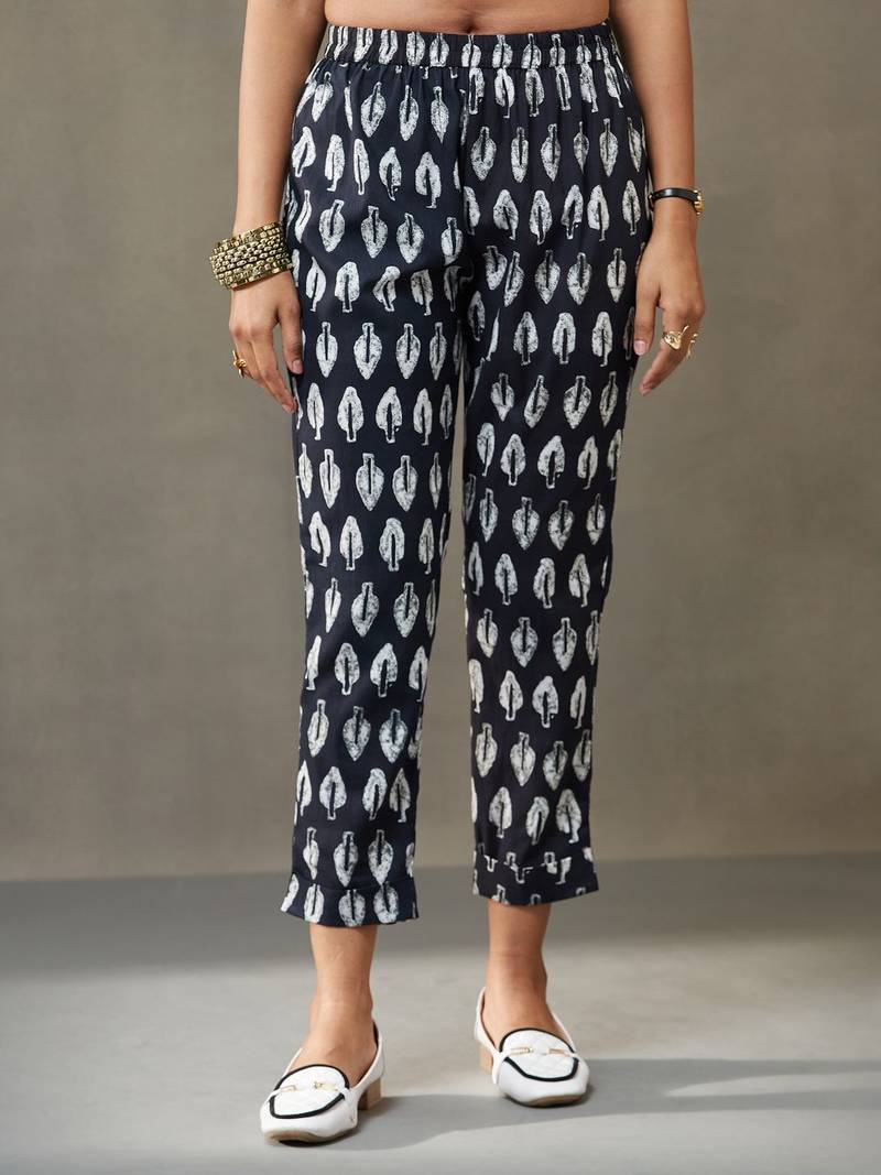 women ethnic motifs printed cotton smart office kurta with trousers