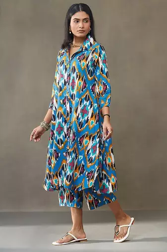women ethnic motifs printed cotton smart office kurta with trousers