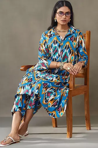 women ethnic motifs printed cotton smart office kurta with trousers