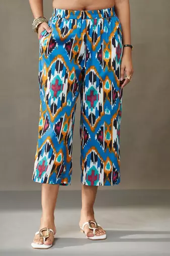 women ethnic motifs printed cotton smart office kurta with trousers