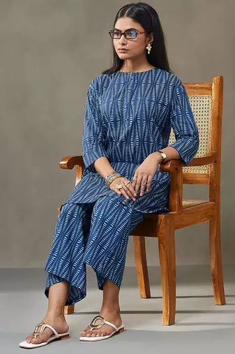 women ethnic motifs printed cotton structured work kurta with palazzos