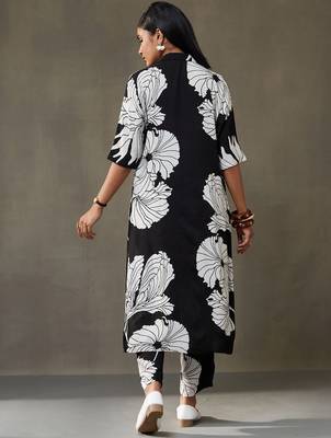 women floral printed smart office kurta with trousers 4