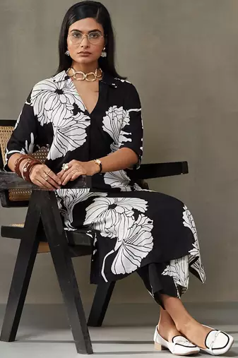 women floral printed smart office kurta with trousers