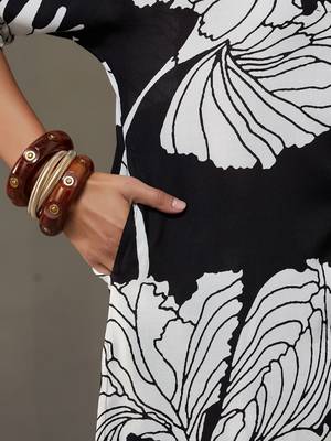 women floral printed smart office kurta with trousers 7