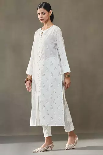 women ethnic motifs printed cotton smart office kurta with trousers