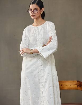 women ethnic motifs printed cotton smart office kurta with trousers 5