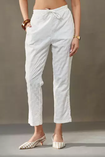 women ethnic motifs printed cotton smart office kurta with trousers