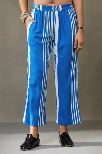 women printed smart office kurta with trousers