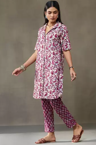 women ethnic motifs printed cotton smart office kurta with trousers