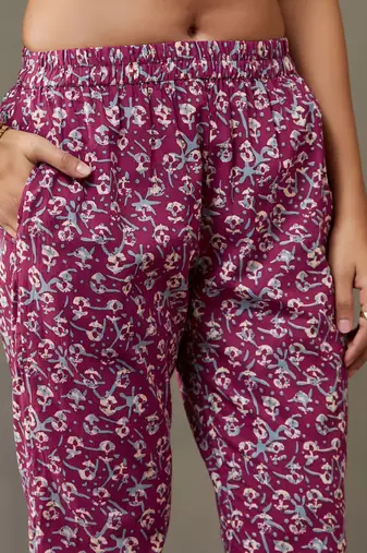 women ethnic motifs printed cotton smart office kurta with trousers