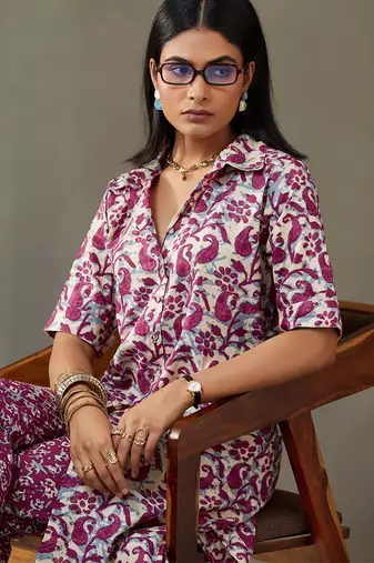 women ethnic motifs printed cotton smart office kurta with trousers
