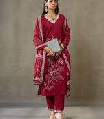 women floral embroidered thread work cotton sleek work smart office kurta with trousers & dupatta