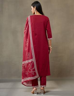 women floral embroidered thread work cotton sleek work smart office kurta with trousers & dupatta 4