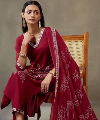 women floral embroidered thread work cotton sleek work smart office kurta with trousers & dupatta 6