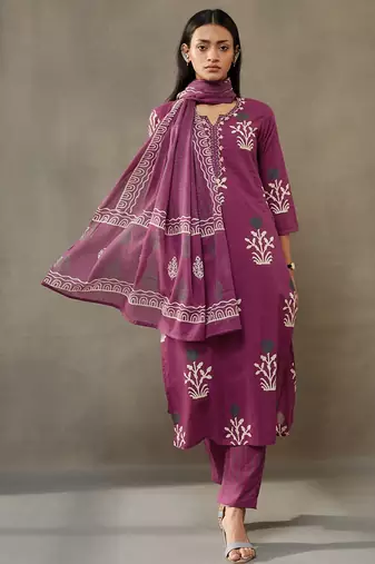 women ethnic motifs printed cotton sleek work smart office kurta with trousers & dupatta