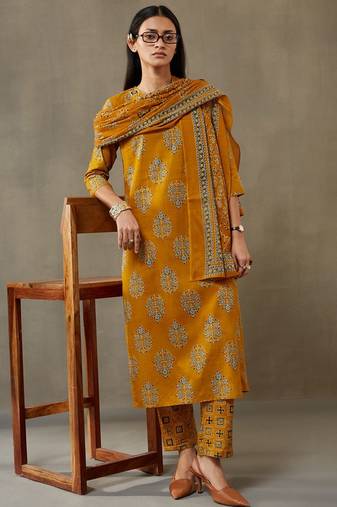 women ethnic motifs printed cotton sleek work smart office kurta with trousers & dupatta