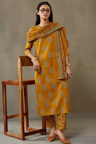 women ethnic motifs printed cotton sleek work smart office kurta with trousers & dupatta