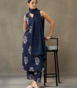 women ethnic motifs printed cotton sleek work smart office kurta with trousers & dupatta