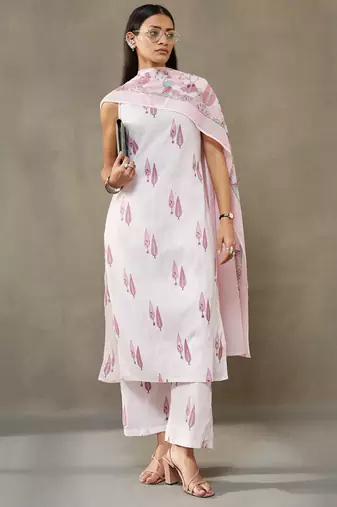 women ethnic motifs printed cotton sleek work smart office kurta with trousers & dupatta